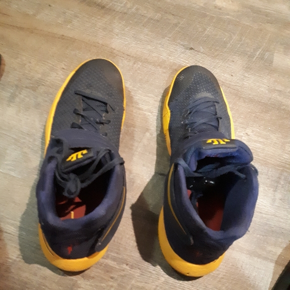Nike kyrie 2s - Picture 2 of 4